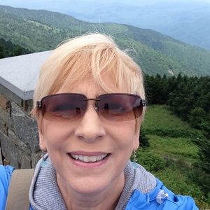 Meet your Posher, Anne